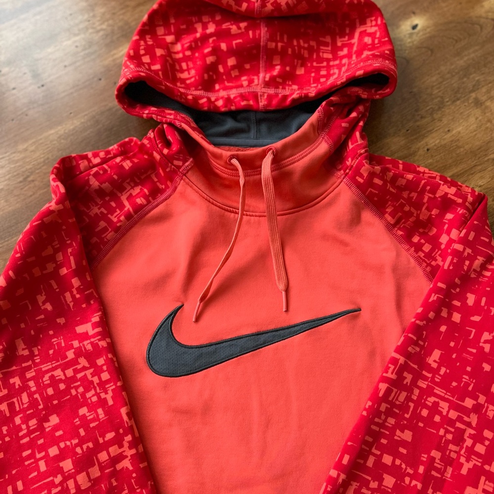EUC Nike Dri-fit Hoodie